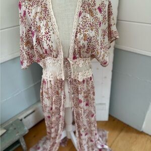 Floral Lace Trim Kimono Robe
